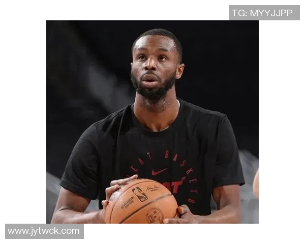 维金斯半场表现出色6中4砍下11分助攻与抢断均有贡献