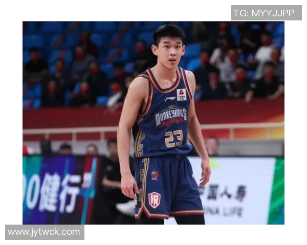 媒体人分析林葳与马健的相似之处及其成就对比引发热议