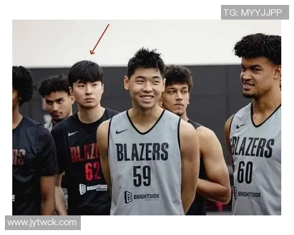 哈托谈欧冠大胜与年轻球员潜力展望期待未来更辉煌表现 哈托谈欧冠大胜与年轻球员潜力展望期待未来更辉煌表现