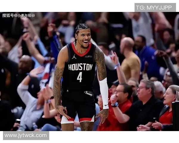 马威接近复出进行5对5训练布克期待他做好准备迎战