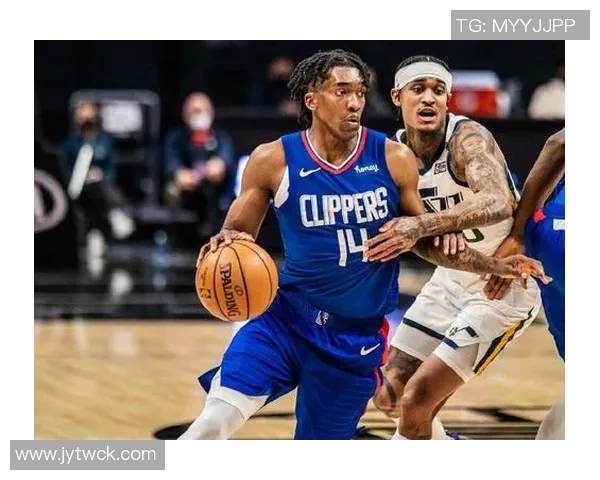 雄鹿队最终确定名单科菲与小杰克逊凭态度赢得机会