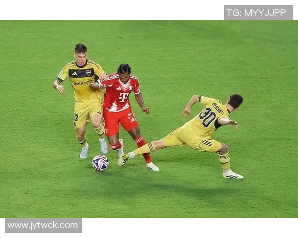 弗罗因德透露于帕续约谈判进展奥利塞或将长期效力拜仁