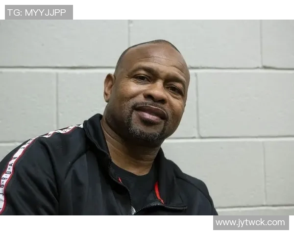 拉米罗强调全力以赴反思自身表现不怪裁判的态度 拉米罗强调全力以赴反思自身表现不怪裁判的态度