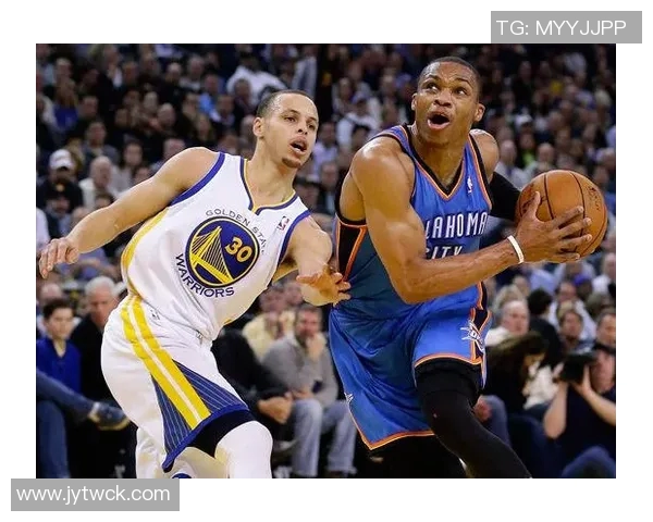 余华分析威少现状与库里关系若无库里威少仍可赚五千万