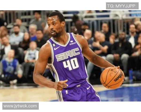 福克斯关键时刻统治全场巴恩斯创赛季新高展现无莫熊实力 福克斯关键时刻统治全场巴恩斯创赛季新高展现无莫熊实力