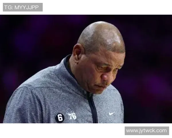 里弗斯确认特纳小腿酸痛无碍期待他在揭幕战中出战