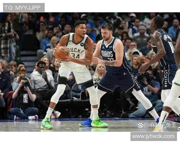 小香农替补出战17分钟狂砍18分全场7投全中展现超强实力 小香农替补出战17分钟狂砍18分全场7投全中展现超强实力