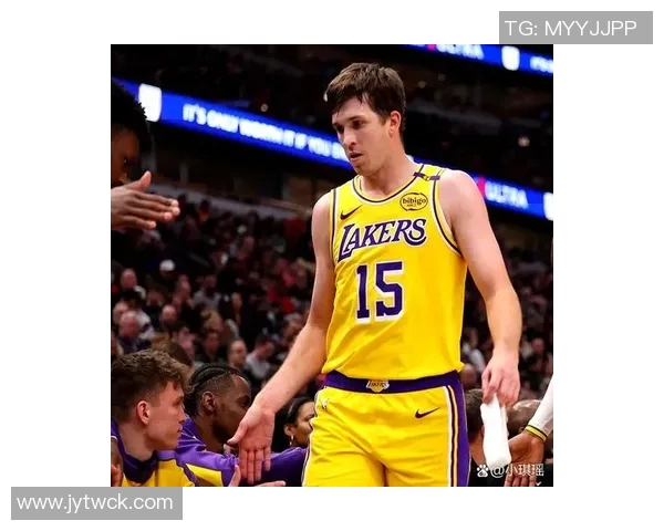 湖人本赛季投篮命中率高居联盟首位三分球表现却垫底令人担忧