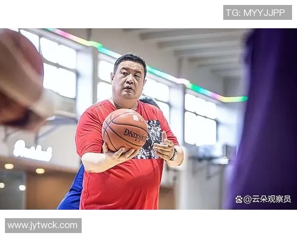 徐长锁谈与杨瀚森保持联系未来将培养更多优秀年轻球员 徐长锁谈与杨瀚森保持联系未来将培养更多优秀年轻球员