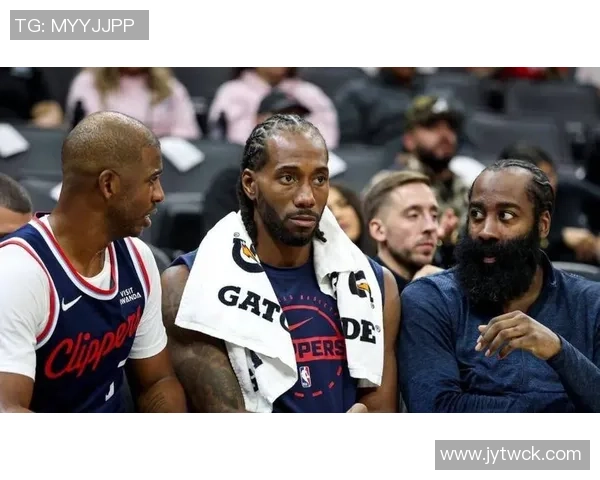 快船近期状态低迷仅获两胜全部来自NBA杯小组赛表现