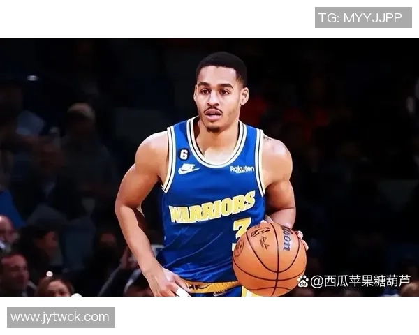 波蒂斯表现稳健半场8投5中贡献12分6篮板正负值2助球队稳定局面