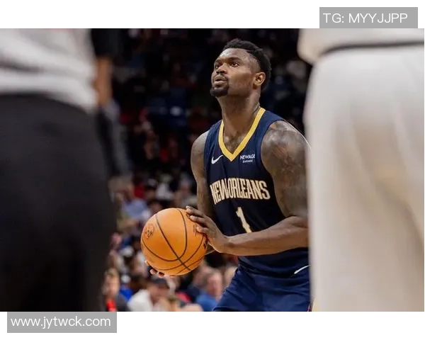 锡安全场高效表现11投9中砍下18分5篮板6助攻1抢断上半场独得16分 锡安全场高效表现11投9中砍下18分5篮板6助攻1抢断上半场独得16分