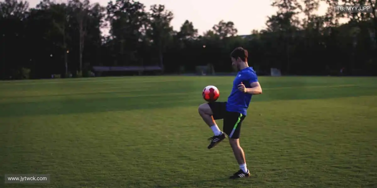 周边潮品，让热爱触手可及！🎯💥
